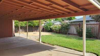 7007 David Trl in Redding, CA - Building Photo - Building Photo