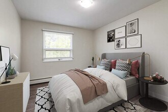 Belfast Court in Medicine Hat, AB - Building Photo - Building Photo