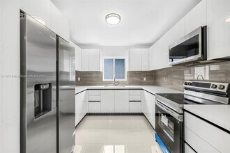 10935 SW 217th Terrace in Miami, FL - Building Photo - Building Photo