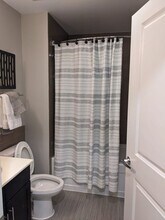 1300 E Riverside Dr in Austin, TX - Building Photo - Building Photo