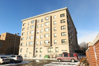 The Porter Senior Apartments in Lansing, MI - Foto de edificio - Building Photo