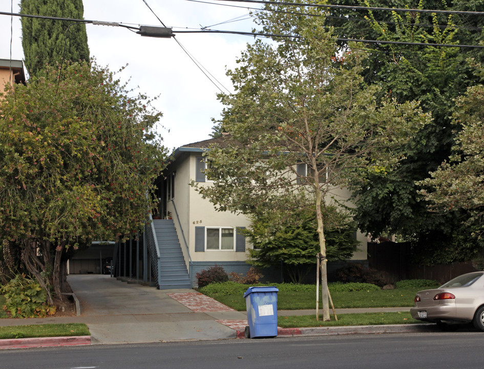 625 S 11th St in San Jose, CA - Building Photo