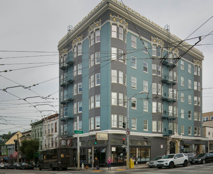 350 Judah in San Francisco, CA - Foto de edificio