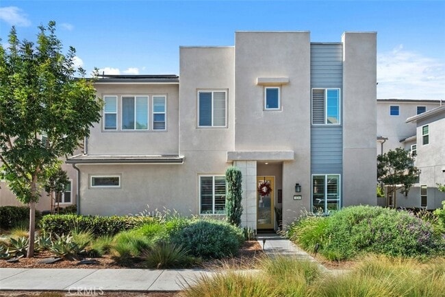 property at 124 Sculpture