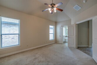 14333 S Summerchase Cir in Willis, TX - Building Photo - Building Photo