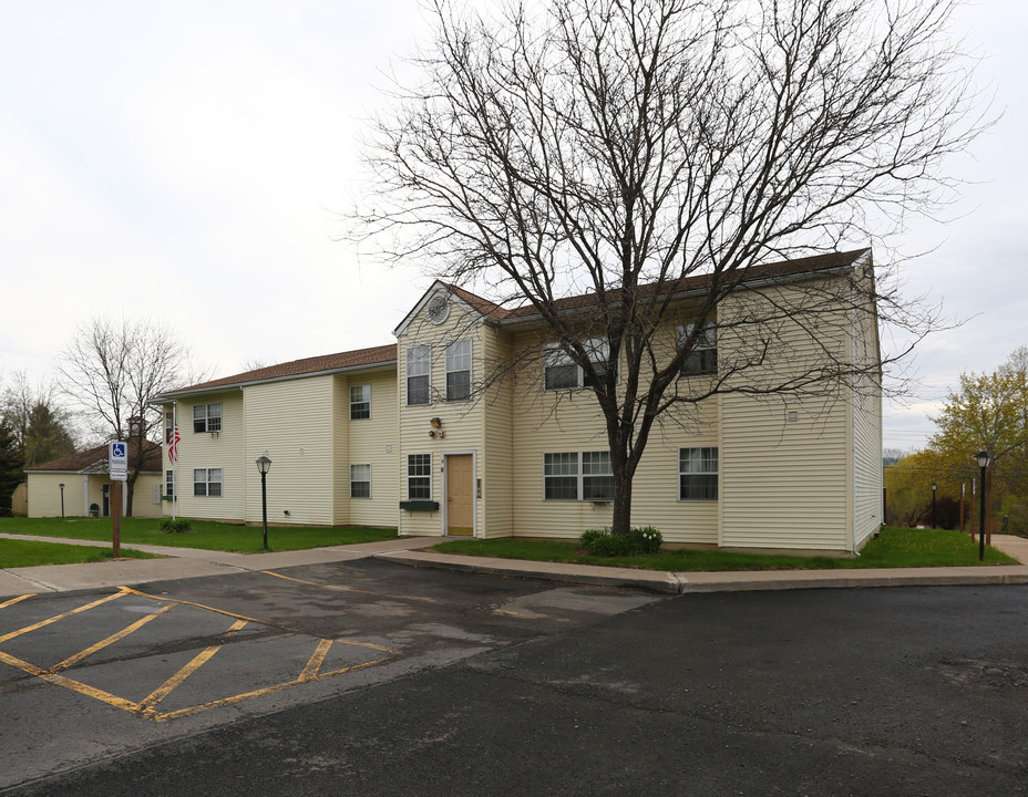 Chen-Del-Ot in Bainbridge, NY - Building Photo