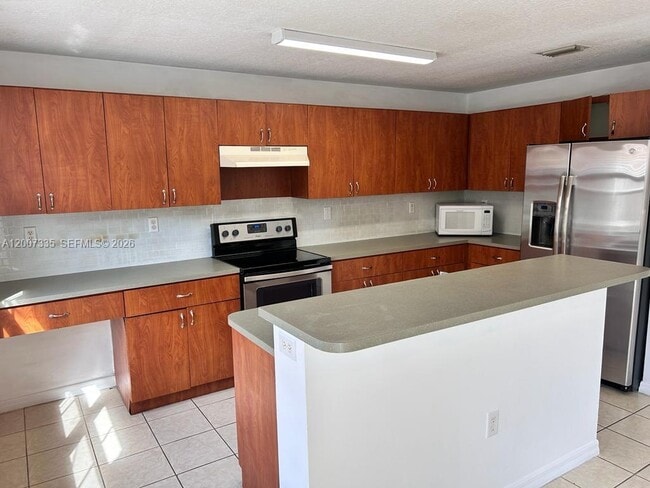 15226 SW 30th Terrace in Miami, FL - Building Photo - Building Photo