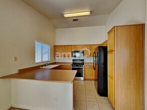 10781 W Del Rio Ln in Avondale, AZ - Foto de edificio - Building Photo