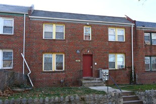 1845 M St NE in Washington, DC - Building Photo