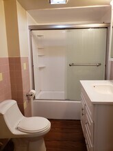 221 Atwood St, Unit B in Pittsburgh, PA - Building Photo - Building Photo