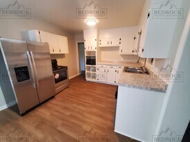 2800 Cave Ave NW in Huntsville, AL - Building Photo