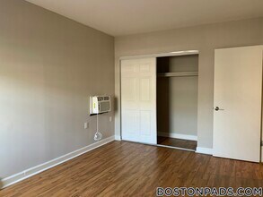 9 Bronsdon St in Boston, MA - Foto de edificio - Building Photo