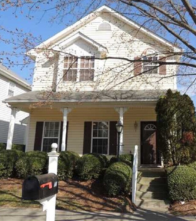 108 Danesway Dr in Holly Springs, NC - Building Photo
