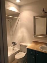 11540 Chimney Rock Rd in Houston, TX - Building Photo - Building Photo