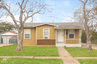 4925 Merrimac St in Corpus Christi, TX - Building Photo