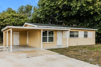2080 NW 5th Terrace in Pompano Beach, FL - Building Photo - Building Photo