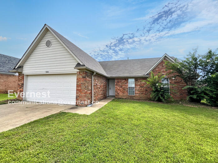 9136 Bentley Woods Dr in Southaven, MS - Building Photo