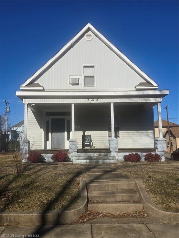 property at 723 S 19th St