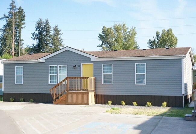 property at 1530 Tamarack St