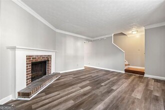 1068 HUNTINGTON in Smyrna, GA - Building Photo - Building Photo