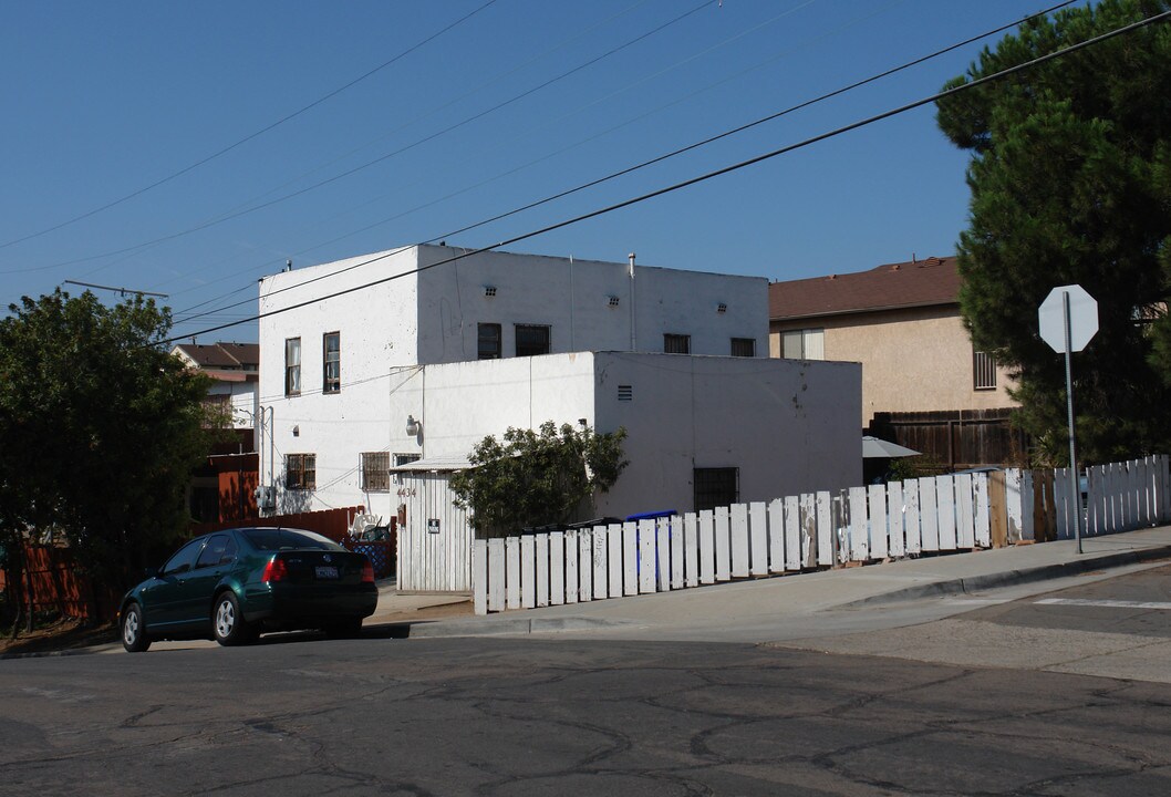 4426-4432 Maple St in San Diego, CA - Foto de edificio