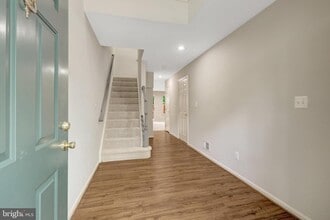 2505 James Madison Cir in Herndon, VA - Building Photo - Building Photo