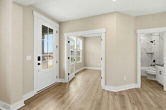 521 Coolmore Ct in Union, KY - Building Photo - Building Photo