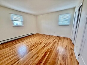 234 Wheeler St, Unit 2 in Cliffside Park, NJ - Building Photo - Building Photo