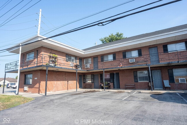 7046 E US Hwy 36 in Avon, IN - Building Photo - Building Photo