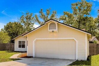 8405 Rockridge Ct in Jacksonville, FL - Building Photo - Building Photo