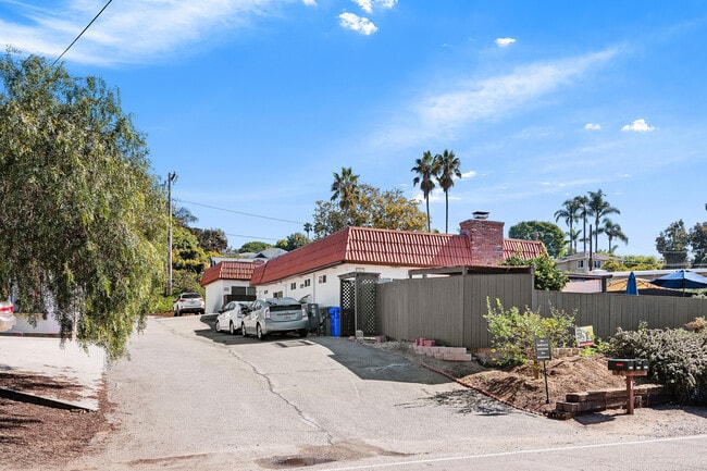 1327 Hygeia Ave