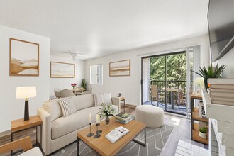 Windstone in Everett, WA - Foto de edificio - Building Photo