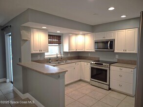 120 Holiday Ln in Cocoa Beach, FL - Building Photo - Building Photo