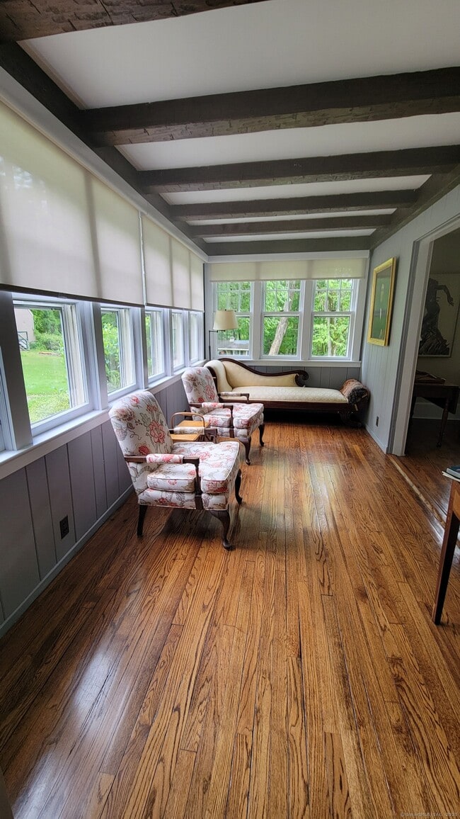 81 W Mountain Rd in Ridgefield, CT - Building Photo - Building Photo