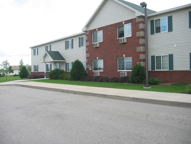 Jackson Creek Senior Apartments in Elkhorn, WI - Building Photo - Building Photo