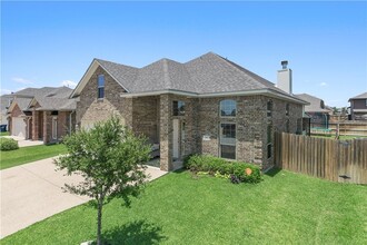 915 Emerald Dove Ave in College Station, TX - Building Photo - Building Photo