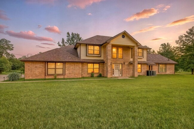 property at 231 Schmidt Ln