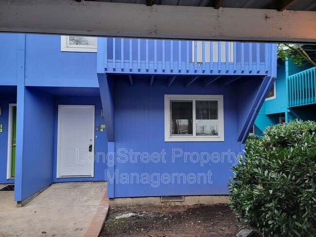 property at 3141 N Shore Dr SE