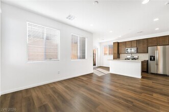 399 Mary Baer Wy in Henderson, NV - Building Photo - Building Photo