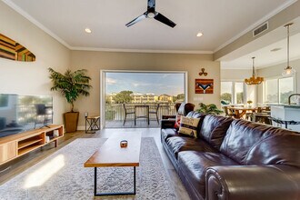 214 16th Ave in Indian Rocks Beach, FL - Building Photo - Building Photo