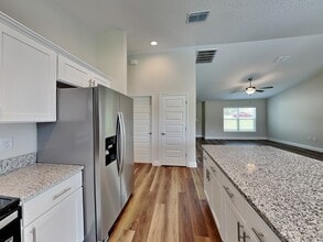 238 Locust Rd in Ocala, FL - Building Photo - Building Photo