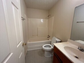 818 N McLemore Ave in Brownsville, TN - Building Photo - Building Photo