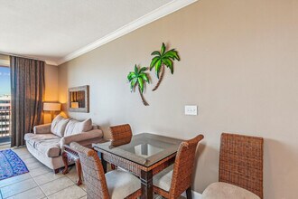 9900 S Thomas Dr, Unit SI ID1523370P in Panama City Beach, FL - Foto de edificio - Building Photo