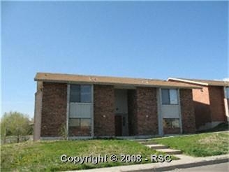 1318 Holland Park Blvd in Colorado Springs, CO - Foto de edificio - Building Photo