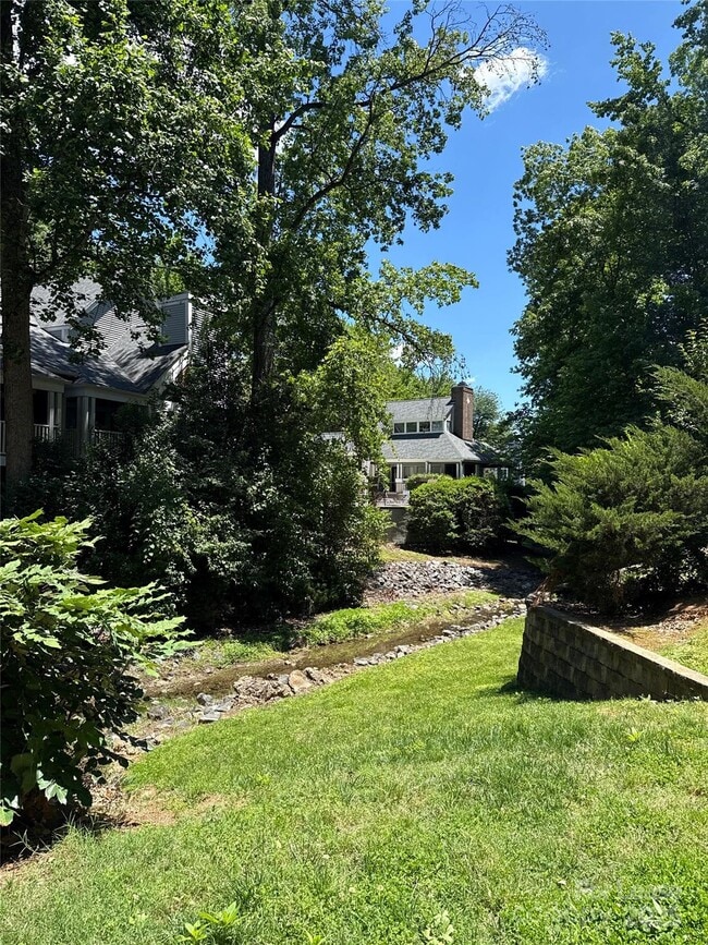 property at 2504 Cranbrook Ln