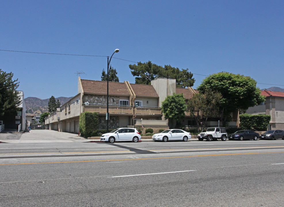 1620 N San Fernando Blvd in Burbank, CA - Building Photo