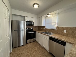 6005 Fortuna Rd NW in Albuquerque, NM - Building Photo - Building Photo