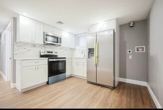 16 Hawes St in Revere, MA - Building Photo - Building Photo