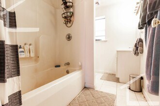 317 Summit Ave in Boston, MA - Building Photo - Building Photo