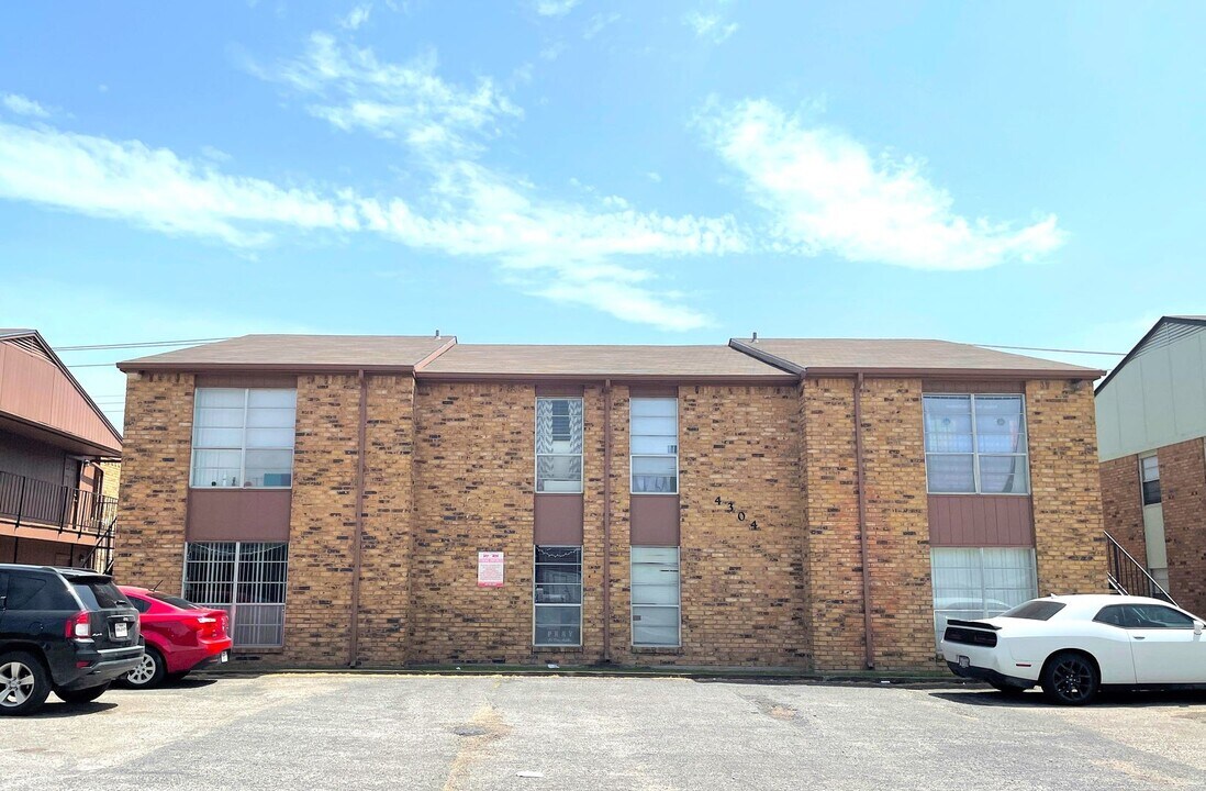 4304 Lake Rd in Killeen, TX - Foto de edificio